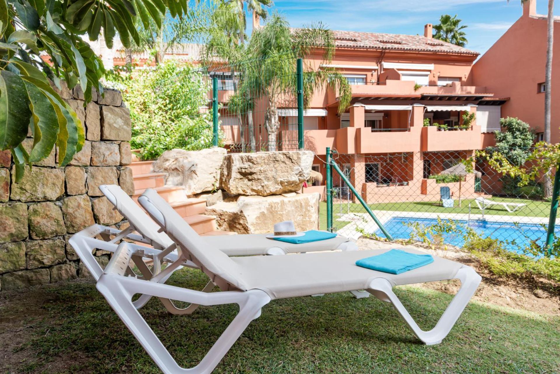 La Fragata Estepona Port ภายนอก รูปภาพ